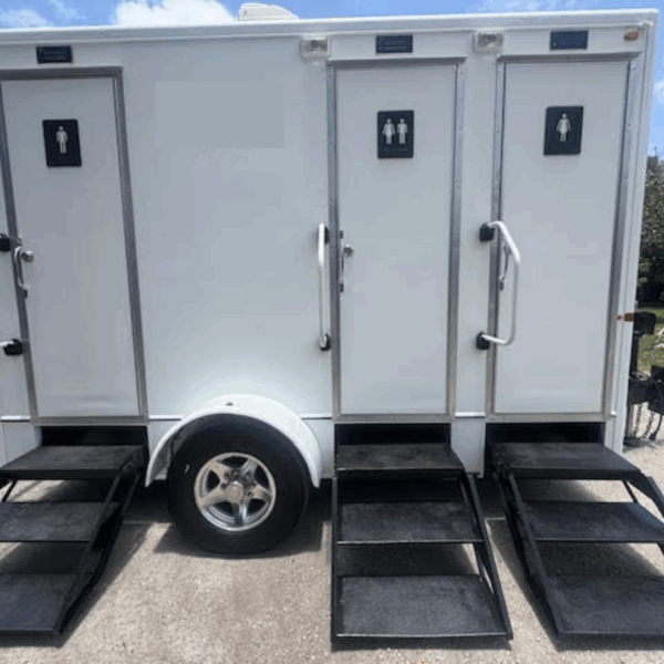 2015 JAG 4-Stall Luxury Portable Restroom Trailer - Miami Florida - Image 3