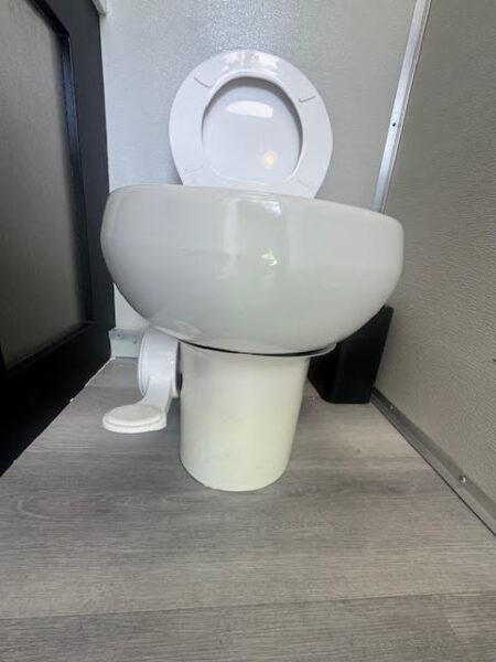 2015 JAG 4-Stall Luxury Portable Restroom Trailer - Miami Florida - Image 8