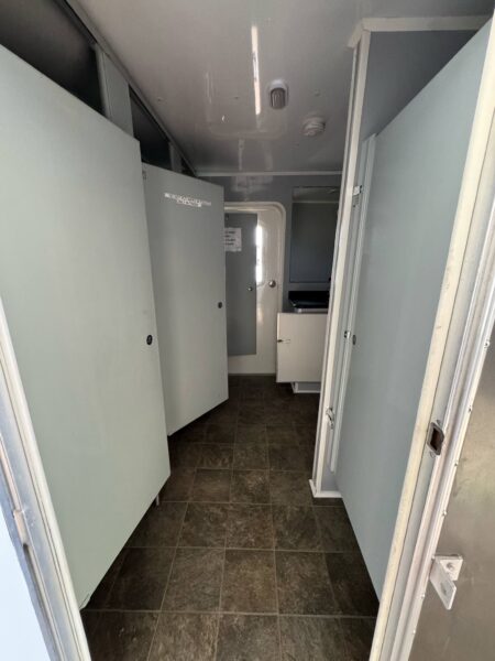 Hattiesburg MS, 2017 Forest River 10 Stall Trailer - Image 6