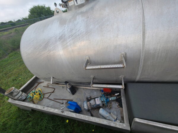 Imperial Stainless Chassis Tank - 900/300 - Image 5