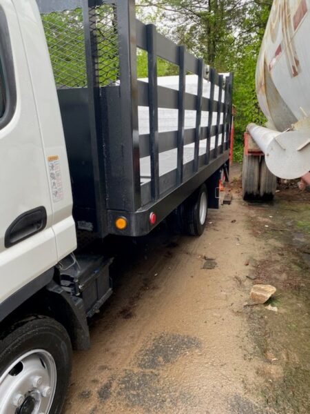 2019 Mitsubishi Fuso 14’ Flatbed Truck - Image 2